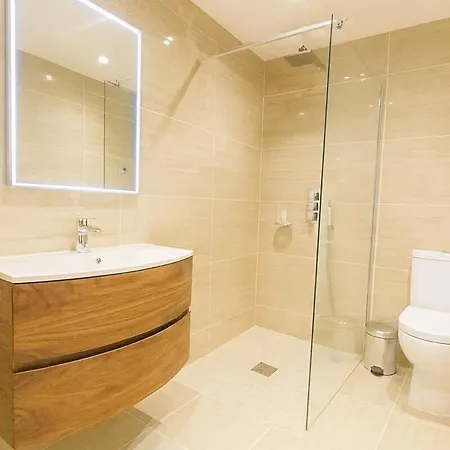 Apartamento 7-bed Manor - Contractors & Group *
