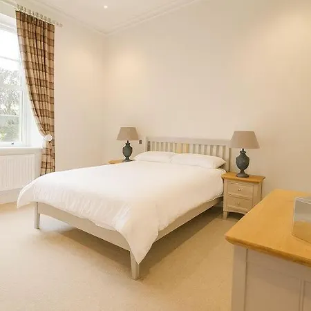 7-bed Manor - Contractors & Group Penrith